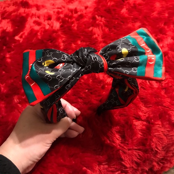 Beautiful stylish Mickey Mouse/GG headband w/ bow in Black. One size - Picture 4 of 7